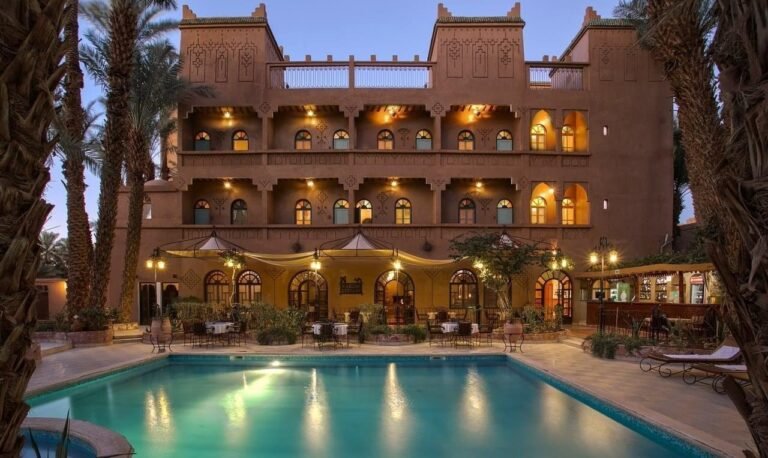 high-end deser tour from fes to Marrakech